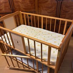 【無料】ベビーベッドの画像