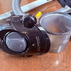 SHARPサイクロン掃除機の画像