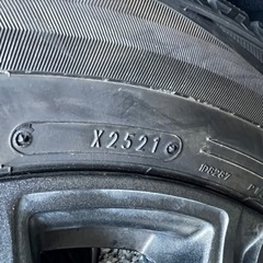 スタッドレスタイヤ　セレナ　195/65R15の画像