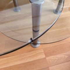 ロナルドシュミット　ガラステーブルの画像