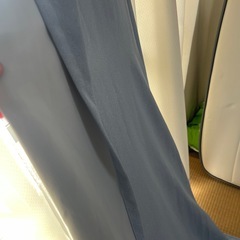 青長めカーテンの画像