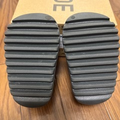 YZY  SLIDE INFANTSの画像