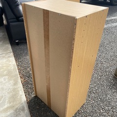 扉付きカラーBOXの画像