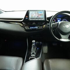 ✨TOYOTAの世界戦略SUV✨トヨタ C-HR 　Ｇの画像