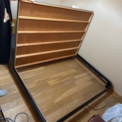 ダブルベッドの画像