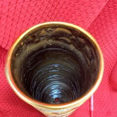 ★美品～USED!!高さ31.5㎝・金色の豪華なデザイン・円柱型の花瓶・花器★の画像