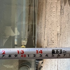 ガラステーブルの画像