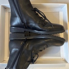 新品クラークスレザーブーツ サイズ22cmの画像