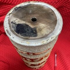 ★美品～USED!!高さ31.5㎝・金色の豪華なデザイン・円柱型の花瓶・花器★の画像