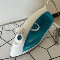 【IKEA】アイロン台＋【Panasonic】アイロン　セットの画像