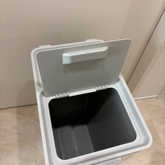 IKEA イケア　ゴミ箱　ダストボックス　しゅうの収納の画像