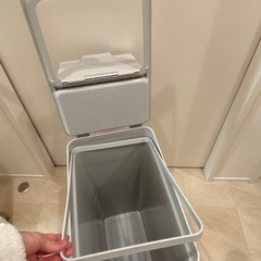 IKEA イケア　ゴミ箱　ダストボックス　しゅうの収納の画像