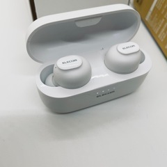 エレコム Bluetoothイヤホン 完全ワイヤレス ヘッドホン AAC対応 低遅延モード ホワイト ELECOM LBT-TWS16WHの画像