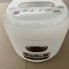アイリスオーヤマ炊飯器の画像