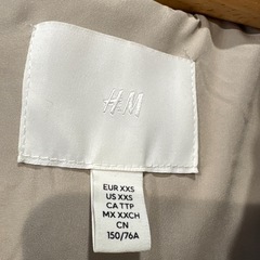H&M　フーデッドボアベスト　ライトベージュ　XXSの画像