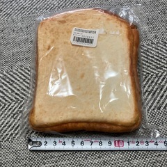 まるでパンみたいなマルチポーチの画像