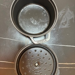 ストウブ鍋20cmの画像