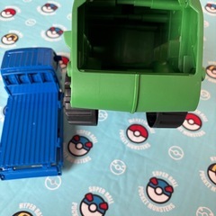 車のおもちゃ　ゴミ収集車　軽トラの画像