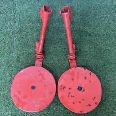 【売切御免！】 979 鳥取県発 トラクター用 尾輪 セット [ 取付軸 四角 ] 現状販売 広島 岡山 島根 兵庫 あぐり家鳥取中央店の画像