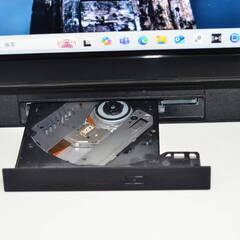 中古良品一体型パソコン Windows11+office NEC DA770/M Core i7-8565U/爆速SSD512GB+HDD1TB/メモリ8GB/ブルーレイ/23.8インチ/テレビ機能の画像