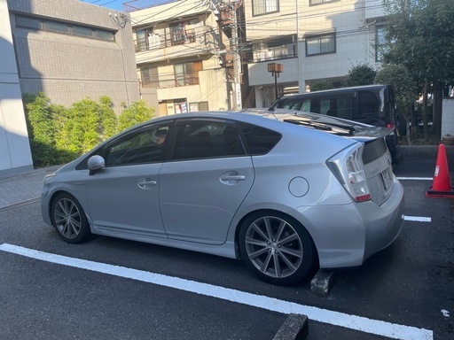 コミコミ価格　プリウスZVW30.  