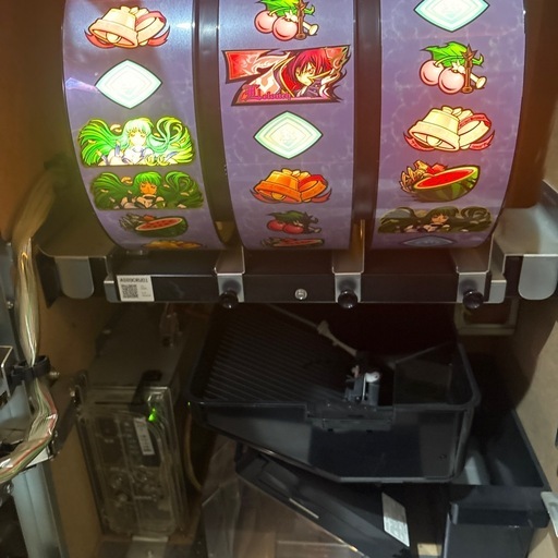 パチスロ コードギアス 反逆のルルーシュ　スロット台　実機