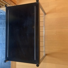 スチール製テレビ台の画像