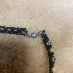 琥珀のマクラメ編みチョーカー  中古の画像