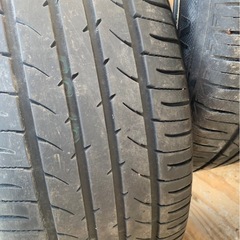 ノーマルタイヤホイール付きの画像