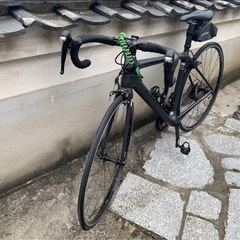 トレック　ロードバイク フルカーボンの画像