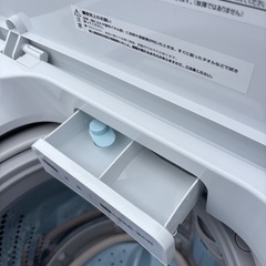 美品 Hisense ハイセンス 5.5kg 全自動洗濯機 HW-55E2W 2022年製の画像