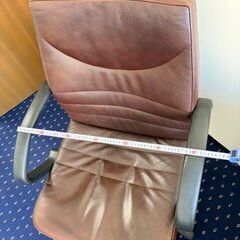 重厚感たっぷり家具セット 【事務用チェア／オフィスチェア】の画像