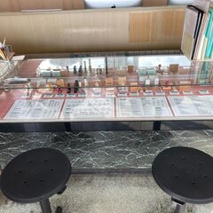 ガラスショーケースの画像