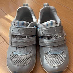 スニーカー　18センチの画像