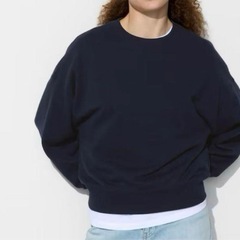 UNIQLO スウェット　ネイビーの画像