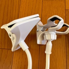 クリップ式スマホスタンド ホワイト　アーム式2この画像