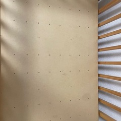 木製ベビーベッドの画像
