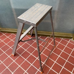 アルミ脚立　２段　折りたたみ脚立の画像