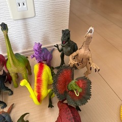 恐竜　フィギュアの画像