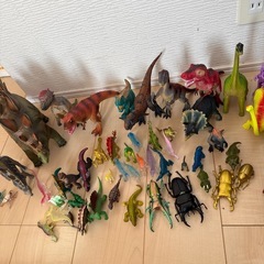 恐竜　フィギュアの画像