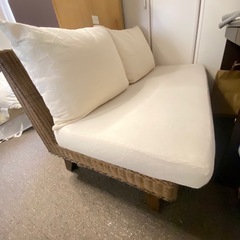 【美品】シャビーシックなラタンソファの画像