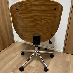 オフィスチェアの画像