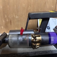 【ジャンク】ダイソン V11fluffyパーツ取り・修理用にの画像