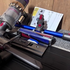 【ジャンク】ダイソン V11fluffyパーツ取り・修理用にの画像