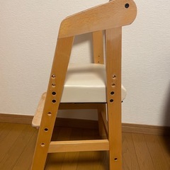 子ども用チェアの画像