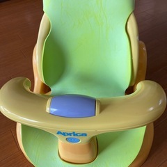 はじめてのお風呂から使えるバスチェアの画像