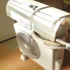 『適正ポンプダウン✨現役✨パナソニックルームエアコン◐８畳前後』品番 CS−J254C−W  ✨配管付き リモコン付きの画像