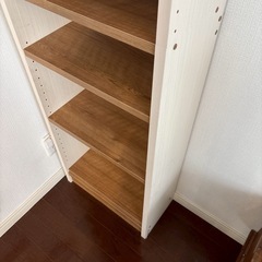 天井突っ張り式オープン書棚　ニトリの画像