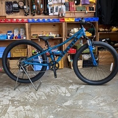 【新品】HARO BIKES FLIGHTLINE 24 GLOSS CHAMELEON 子ども車 子供用自転車 ジュニアMTBの画像