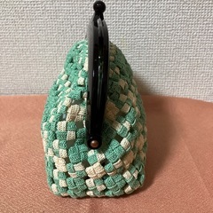 ハンドメイド　編み込みがま口ポーチの画像